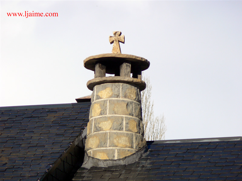 Chimenea con cabeza en Aragón